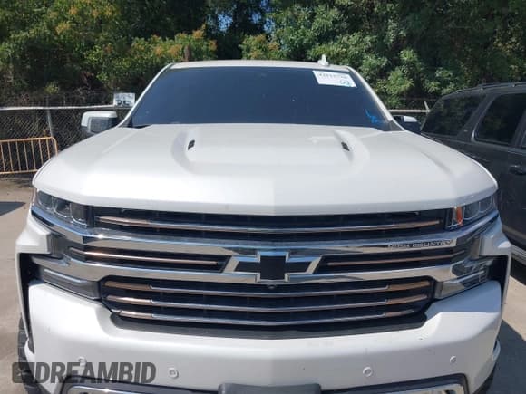 ✅ 2019 Chevrolet Silverado 1500 High Country • VIN: 3GCUYHEL4KG127750 • Lot: 43215730. Wystawiony na IAAI z przebiegiem 100 824 mil. Bezpłatny archiwum sprzedaży aukcyjnych z USA i szczegółowy raport historii pojazdu na DreamBid. Zdjęcie 6.