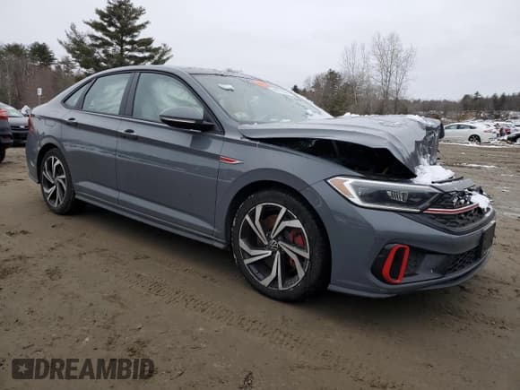 ✅ 2022 Volkswagen Jetta Autobahn • VIN: 3VW2T7BU9NM014747 • Lot: 44771645. Listed on Copart with 29,701 mi. Free auction sales archive from the USA and detailed vehicle history report at DreamBid. Image 4.