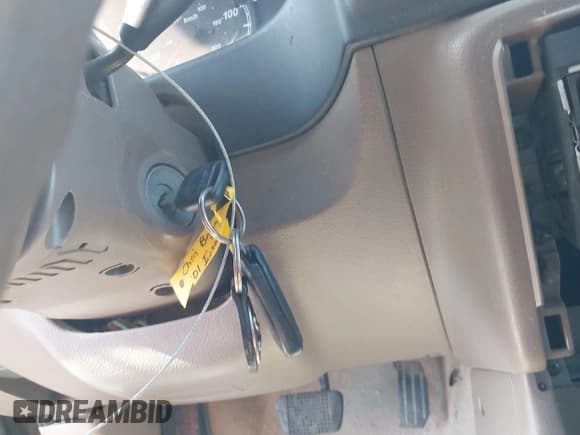 ✅ 2001 Isuzu Rodeo S • VIN: 4S2CK58W714300131 • Lot: 42993854. Wystawiony na IAAI z przebiegiem 332 181 mil. Bezpłatny archiwum sprzedaży aukcyjnych z USA i szczegółowy raport historii pojazdu na DreamBid. Zdjęcie 11.