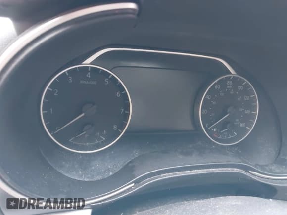 ✅ 2017 Nissan Maxima Platinum • VIN: 1N4AA6AP7HC404316 • Lot: 42858230. Wystawiony na IAAI z przebiegiem 76 641 mil. Bezpłatny archiwum sprzedaży aukcyjnych z USA i szczegółowy raport historii pojazdu na DreamBid. Zdjęcie 7.