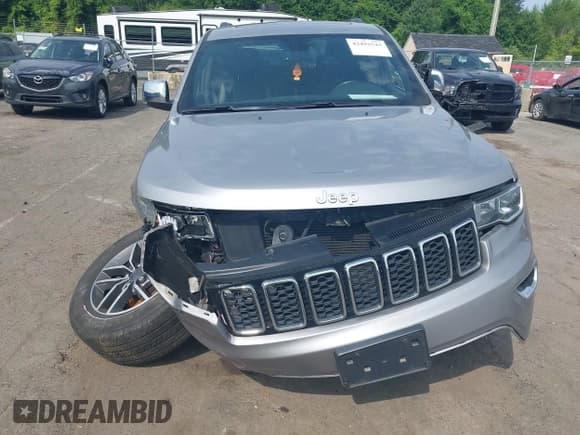 ✅ 2020 Jeep Grand Cherokee Limited X • VIN: 1C4RJFBG3LC233195 • Lot: 42492543. Listed on IAAI with 60,940 mi. Free auction sales archive from the USA and detailed vehicle history report at DreamBid. Image 12.