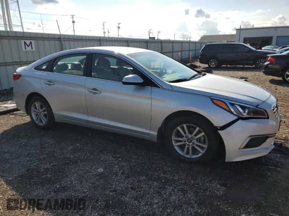 2017 Hyundai Sonata 2.4L z VIN 5NPE24AF9HH568367, wystawiony jako Copart lot #82130295 z przebiegiem 16 888 mil mil oraz Szkoda całkowita • Salvage title. Historia ofert i sprzedaży dostępna na DreamBid. Obrazek 4.