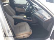 ✅ 2013 Mercedes-Benz E 350 Luxury • VIN: WDDHF5KB3DA664800 • Lot: 42154013. Wystawiony na IAAI z przebiegiem 107 140 mil. Bezpłatny archiwum sprzedaży aukcyjnych z USA i szczegółowy raport historii pojazdu na DreamBid. Zdjęcie 5.