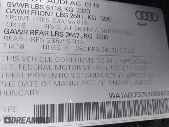 ✅ 2019 Audi Q3 Premium • VIN: WA1AECF37K1086469 • Lot: 43772772. Wystawiony na IAAI z przebiegiem 86 206 mil. Bezpłatny archiwum sprzedaży aukcyjnych z USA i szczegółowy raport historii pojazdu na DreamBid. Zdjęcie 9.