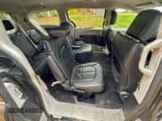 ✅ 2019 Chrysler Pacifica Touring L • VIN: 2C4RC1BG2KR651461 • Lot: 94815105. Wystawiony na Copart z przebiegiem 234 607 mil. Bezpłatny archiwum sprzedaży aukcyjnych z USA i szczegółowy raport historii pojazdu na DreamBid. Zdjęcie 6.