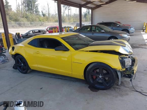2010 Chevrolet Camaro 2SS z VIN 2G1FK1EJ5A9108819, wystawiony jako IAAI lot #43111522 z przebiegiem 174 324 mil mil oraz . Historia ofert i sprzedaży dostępna na DreamBid. Obrazek 14.