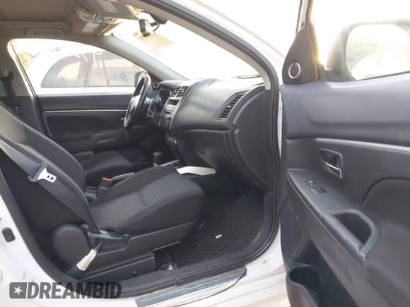 2012 Mitsubishi Outlander SE с VIN JA4AR4AU5CZ010570, выставлен на аукционе IAAI как лот 43511791 с пробегом 111 628 миль миль и . История ставок и продаж доступна на DreamBid. Изображение 5.