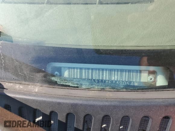 ✅ 2004 Chevrolet Silverado 3500 LS • VIN: 1GCJK39114E142054 • Lot: 71879645. Listed on Copart with Not provided. Free auction sales archive from the USA and detailed vehicle history report at DreamBid. Image 13.