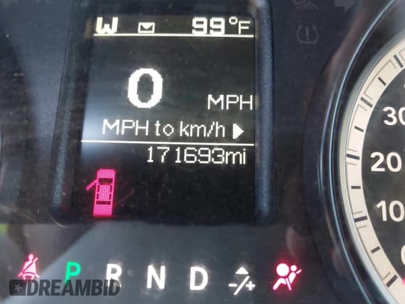 ✅ 2016 Ram 2500 Tradesman • VIN: 3C7WR5HT0GG125424 • Lot: 43041693. Wystawiony na IAAI z przebiegiem 171 693 mil. Bezpłatny archiwum sprzedaży aukcyjnych z USA i szczegółowy raport historii pojazdu na DreamBid. Zdjęcie 15.