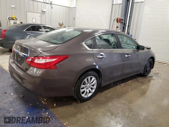 ✅ 2017 Nissan Altima SR • VIN: 1N4AL3AP8HN307977 • Lot: 85919515. Listed on Copart with 109,249 mi. Free auction sales archive from the USA and detailed vehicle history report at DreamBid. Image 3.