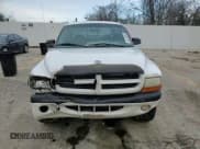 ✅ 2000 Dodge Dakota Sport • VIN: 1B7GG2AN2YS794418 • Lot: 85049154. Wystawiony na Copart z przebiegiem 165 444 mil. Bezpłatny archiwum sprzedaży aukcyjnych z USA i szczegółowy raport historii pojazdu na DreamBid. Zdjęcie 11.