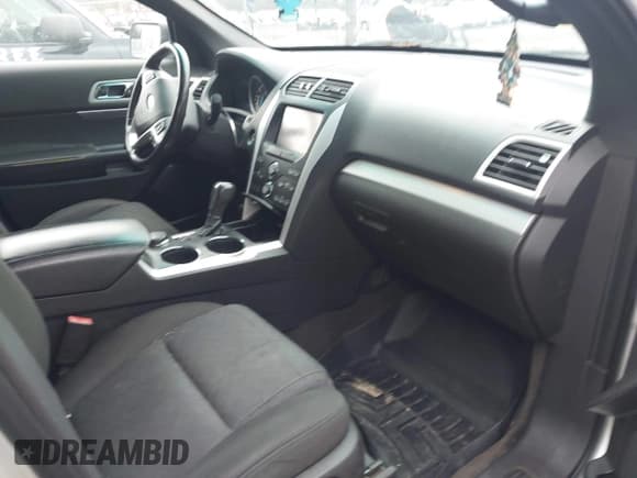 ✅ 2013 Ford Explorer XLT • VIN: 1FM5K8D81DGA41731 • Lot: 43848761. Wystawiony na IAAI z przebiegiem 206 440 mil. Bezpłatny archiwum sprzedaży aukcyjnych z USA i szczegółowy raport historii pojazdu na DreamBid. Zdjęcie 5.