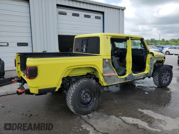 ✅ 2024 Jeep Gladiator Mojave X • VIN: 1C6JJTEG8RL104585 • Lot: 54528735. Listed on Copart with 7,528 mi. Free auction sales archive from the USA and detailed vehicle history report at DreamBid. Image 3.