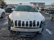 ✅ 2014 Jeep Cherokee Latitude • VIN: 1C4PJMCB1EW227590 • Lot: 94854455. Wystawiony na Copart z przebiegiem Nie podano. Bezpłatny archiwum sprzedaży aukcyjnych z USA i szczegółowy raport historii pojazdu na DreamBid. Zdjęcie 5.