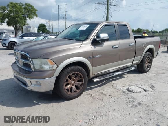✅ 2010 Dodge 1500 TRX • VIN: 1D7RV1GT5AS179033 • Lot: 42378439. Wystawiony na IAAI z przebiegiem 192 045 mil. Bezpłatny archiwum sprzedaży aukcyjnych z USA i szczegółowy raport historii pojazdu na DreamBid. Zdjęcie 2.
