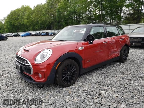 ✅ 2018 MINI Clubman Cooper S • VIN: WMWLU5C59J2G03332 • Lot: 58235525. Listed on Copart with 100,098 mi. Free auction sales archive from the USA and detailed vehicle history report at DreamBid. Image 1.