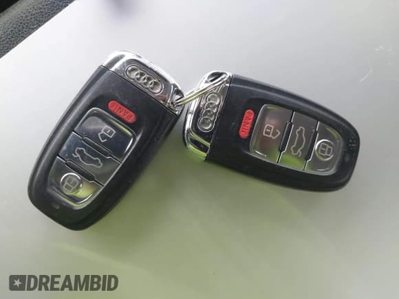 ✅ 2010 Audi A4 Premium Plus • VIN: WAUHFAFL4AN066884 • Lot: 43631878. Listed on IAAI with 164,059 mi. Free auction sales archive from the USA and detailed vehicle history report at DreamBid. Image 11.