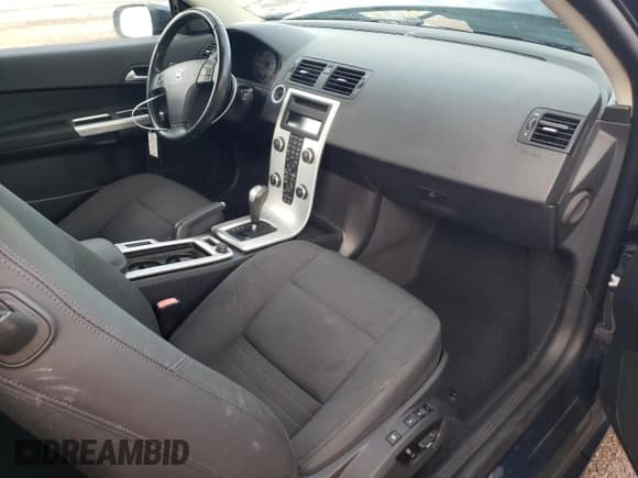 ✅ 2013 Volvo C30 T5 • VIN: YV1672MK4D2309567 • Lot: 86339914. Listed on Copart with 54,006 mi. Free auction sales archive from the USA and detailed vehicle history report at DreamBid. Image 8.