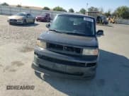 ✅ 2004 Scion xB • VIN: JTLKT324940142715 • Лот: 70875135. Опубликован ранее на Copart с пробегом 323 005 миль. Бесплатный доступ к архиву аукционных продаж из США и подробный отчёт об истории автомобиля на DreamBid. Изображение 13.