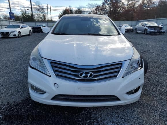 ✅ 2014 Hyundai Azera Limited • VIN: KMHFH4JG6EA421367 • Lot: 91659555. Wystawiony na Copart z przebiegiem Nie podano. Bezpłatny archiwum sprzedaży aukcyjnych z USA i szczegółowy raport historii pojazdu na DreamBid. Zdjęcie 5.