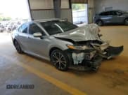 ✅ 2020 Toyota Camry SE • VIN: 4T1G11AK6LU508743 • Lot: 84183055. Wystawiony na Copart z przebiegiem 96 295 mil. Bezpłatny archiwum sprzedaży aukcyjnych z USA i szczegółowy raport historii pojazdu na DreamBid. Zdjęcie 4.
