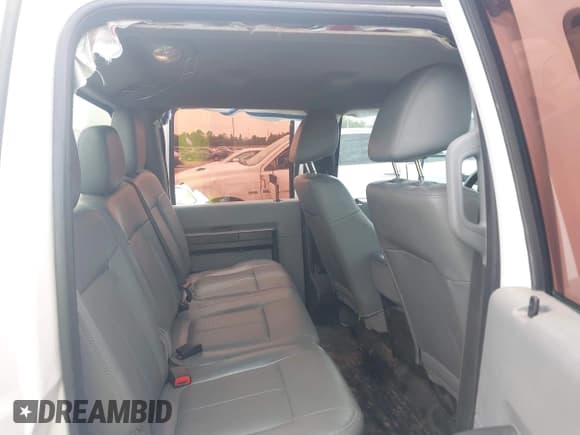 ✅ 2012 Ford F-250 XL • VIN: 1FT7W2BT4CEB57781 • Лот: 42384393. Опубликован ранее на IAAI с пробегом 252 719 миль. Бесплатный доступ к архиву аукционных продаж из США и подробный отчёт об истории автомобиля на DreamBid. Изображение 8.