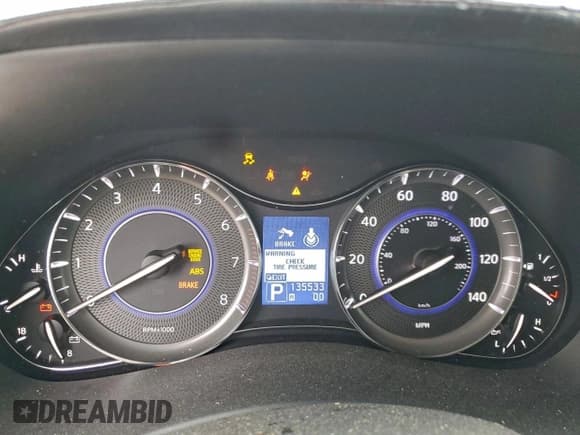 ✅ 2011 Infiniti QX56 7-passenger • VIN: JN8AZ2NF9B9501927 • Lot: 95576475. Listed on Copart with 135,533 mi. Free auction sales archive from the USA and detailed vehicle history report at DreamBid. Image 9.