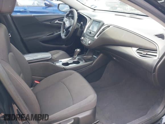 ✅ 2018 Chevrolet Malibu LT • VIN: 1G1ZD5ST3JF104506 • Lot: 42118533. Listed on IAAI with 183,698 mi. Free auction sales archive from the USA and detailed vehicle history report at DreamBid. Image 5.