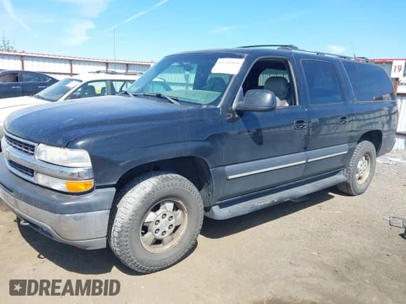 ✅ 2001 Chevrolet Suburban LS • VIN: 3GNFK16TX1G238776 • Лот: 42581098. Опубликован ранее на IAAI с пробегом 281 790 миль. Бесплатный доступ к архиву аукционных продаж из США и подробный отчёт об истории автомобиля на DreamBid. Изображение 2.
