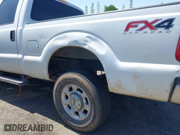 ✅ 2016 Ford F-250 Lariat • VIN: 1FT7W2B62GEB53132 • Lot: 42201422. Wystawiony na IAAI z przebiegiem 71 247 mil. Bezpłatny archiwum sprzedaży aukcyjnych z USA i szczegółowy raport historii pojazdu na DreamBid. Zdjęcie 19.