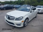 ✅ 2012 Mercedes-Benz C 250 • VIN: WDDGJ4HB4CF756706 • Lot: 43286137. Wystawiony na IAAI z przebiegiem 150 027 mil. Bezpłatny archiwum sprzedaży aukcyjnych z USA i szczegółowy raport historii pojazdu na DreamBid. Zdjęcie 2.