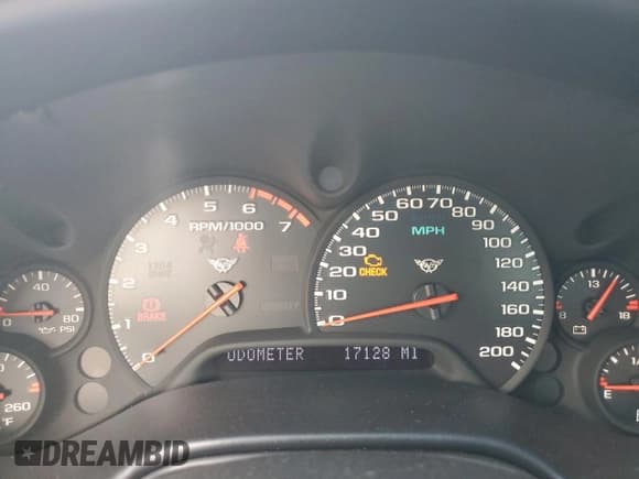 ✅ 2000 Chevrolet Corvette • VIN: 1G1YY22G7Y5113288 • Лот: 68755995. Опубликован ранее на Copart с пробегом 17 128 миль. Бесплатный доступ к архиву аукционных продаж из США и подробный отчёт об истории автомобиля на DreamBid. Изображение 9.