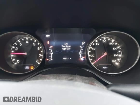 ✅ 2018 Jeep Compass Latitude • VIN: 3C4NJCBB0JT425421 • Lot: 41853700. Listed on IAAI with 69,211 mi. Free auction sales archive from the USA and detailed vehicle history report at DreamBid. Image 7.