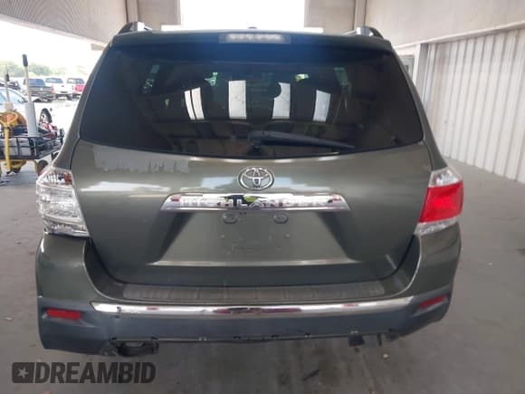 ✅ 2012 Toyota Highlander • VIN: 5TDZK3EH3CS088254 • Lot: 42295847. Wystawiony na IAAI z przebiegiem 193 404 mil. Bezpłatny archiwum sprzedaży aukcyjnych z USA i szczegółowy raport historii pojazdu na DreamBid. Zdjęcie 16.
