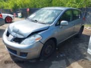 ✅ 2009 Nissan Versa S • VIN: 3N1BC13E19L363522 • Лот: 42612869. Опубликован ранее на IAAI с пробегом 79 879 миль. Бесплатный доступ к архиву аукционных продаж из США и подробный отчёт об истории автомобиля на DreamBid. Изображение 17.