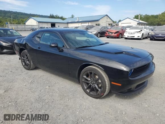 ✅ 2023 Dodge Challenger SXT • VIN: 2C3CDZGG9PH634779 • Lot: 69059214. Wystawiony na Copart z przebiegiem 15 421 mil. Bezpłatny archiwum sprzedaży aukcyjnych z USA i szczegółowy raport historii pojazdu na DreamBid. Zdjęcie 4.