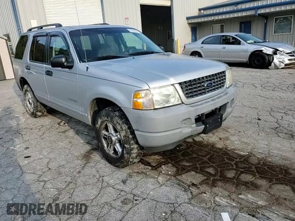 ✅ 2002 Ford Explorer XLS • VIN: 1FMZU72E22UB95734 • Lot: 66260505. Listed on Copart with Not provided. Free auction sales archive from the USA and detailed vehicle history report at DreamBid. Image 14.