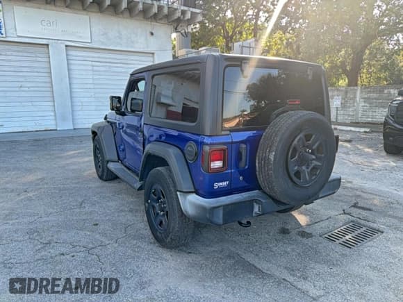 ✅ 2018 Jeep Wrangler Sport • VIN: 1C4GJXAG2JW280163 • Лот: 95744265. Опубликован ранее на Copart с пробегом 73 303 миль. Бесплатный доступ к архиву аукционных продаж из США и подробный отчёт об истории автомобиля на DreamBid. Изображение 3.