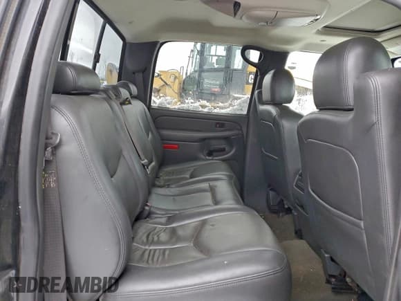 ✅ 2007 Chevrolet Silverado 2500HD LS • VIN: 1GCHK23U77F172007 • Лот: 94250195. Опубликован ранее на Copart с пробегом 114 204 миль. Бесплатный доступ к архиву аукционных продаж из США и подробный отчёт об истории автомобиля на DreamBid. Изображение 10.
