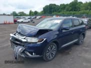 ✅ 2020 Mitsubishi Outlander SE • VIN: JA4AD3A33LZ048315 • Lot: 34935527. Wystawiony na IAAI z przebiegiem 13 986 mil. Bezpłatny archiwum sprzedaży aukcyjnych z USA i szczegółowy raport historii pojazdu na DreamBid. Zdjęcie 2.