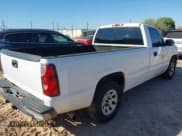 ✅ 2006 Chevrolet Silverado 1500 Work Truck • VIN: 1GCEC14V56E199860 • Lot: 43617112. Wystawiony na IAAI z przebiegiem 326 151 mil. Bezpłatny archiwum sprzedaży aukcyjnych z USA i szczegółowy raport historii pojazdu na DreamBid. Zdjęcie 4.