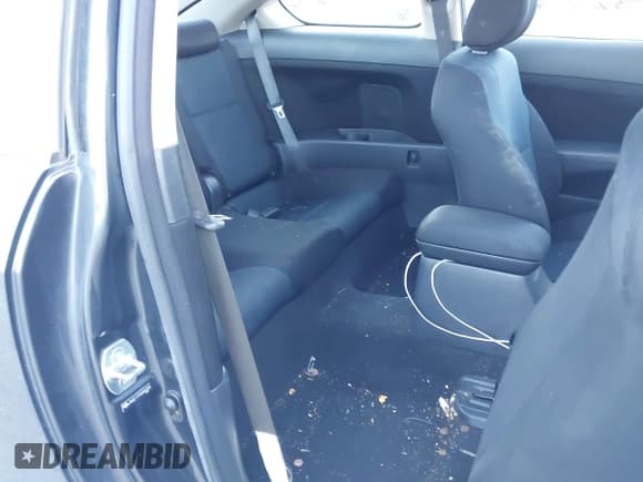 ✅ 2006 Scion tC • VIN: JTKDE177760068308 • Lot: 43464357. Wystawiony na IAAI z przebiegiem 206 555 mil. Bezpłatny archiwum sprzedaży aukcyjnych z USA i szczegółowy raport historii pojazdu na DreamBid. Zdjęcie 8.