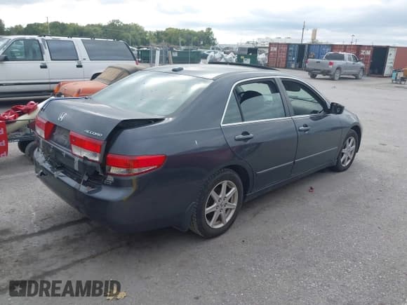 ✅ 2004 Honda Accord EX • VIN: 1HGCM66584A088224 • Lot: 43407315. Listed on IAAI with 219,475 mi. Free auction sales archive from the USA and detailed vehicle history report at DreamBid. Image 4.