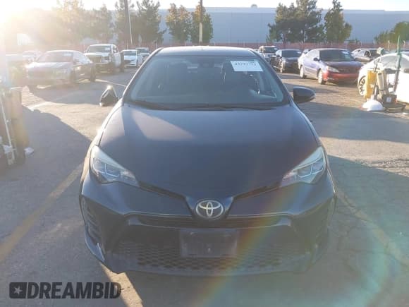 ✅ 2018 Toyota Corolla LE • VIN: 5YFBURHE4JP820235 • Lot: 43797752. Listed on IAAI with 98,162 mi. Free auction sales archive from the USA and detailed vehicle history report at DreamBid. Image 12.
