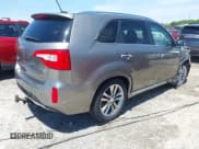 ✅ 2014 Kia Sorento SX Limited • VIN: 5XYKW4A75EG489362 • Lot: 42216550. Wystawiony na IAAI z przebiegiem 56 190 mil. Bezpłatny archiwum sprzedaży aukcyjnych z USA i szczegółowy raport historii pojazdu na DreamBid. Zdjęcie 4.