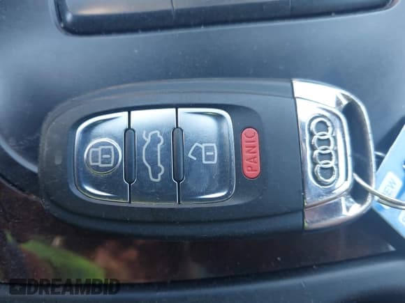 ✅ 2013 Audi allroad A4 Premium Plus • VIN: WA1UFAFL3DA192242 • Lot: 43401444. Wystawiony na IAAI z przebiegiem 135 890 mil. Bezpłatny archiwum sprzedaży aukcyjnych z USA i szczegółowy raport historii pojazdu na DreamBid. Zdjęcie 11.