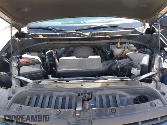 ✅ 2019 Chevrolet Silverado 1500 RST • VIN: 1GCRYEED3KZ301952 • Lot: 42322142. Wystawiony na IAAI z przebiegiem 105 588 mil. Bezpłatny archiwum sprzedaży aukcyjnych z USA i szczegółowy raport historii pojazdu na DreamBid. Zdjęcie 10.