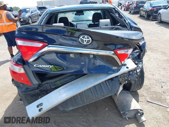 ✅ 2015 Toyota Camry SE • VIN: 4T1BF1FK2FU112396 • Lot: 43289980. Listed on IAAI with 95,503 mi. Free auction sales archive from the USA and detailed vehicle history report at DreamBid. Image 6.