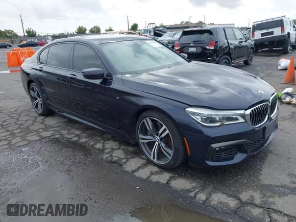 ✅ 2016 BMW 7 Series 750i • VIN: WBA7F0C57GGL99749 • Lot: 43358905. Wystawiony na IAAI z przebiegiem 116 351 mil. Bezpłatny archiwum sprzedaży aukcyjnych z USA i szczegółowy raport historii pojazdu na DreamBid. Zdjęcie 1.