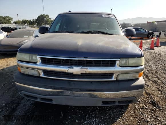 ✅ 2003 Chevrolet Suburban LS • VIN: 1GNEC16T43J274361 • Лот: 70798744. Опубликован ранее на Copart с пробегом Не указан. Бесплатный доступ к архиву аукционных продаж из США и подробный отчёт об истории автомобиля на DreamBid. Изображение 5.